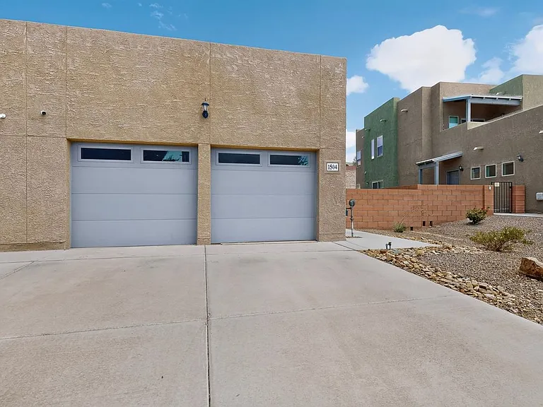 1504 Gulfstream Dr SE — Photo 31