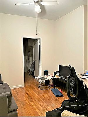5th image of 247 E 62nd St APT 10