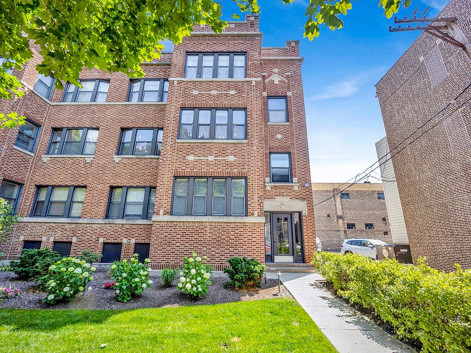 1st image of 4013 N Southport Ave #2
