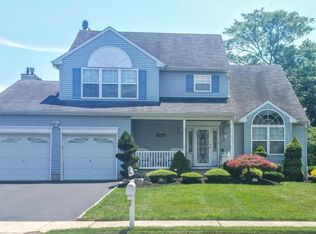 912 Old Corlies Ave, Neptune, NJ