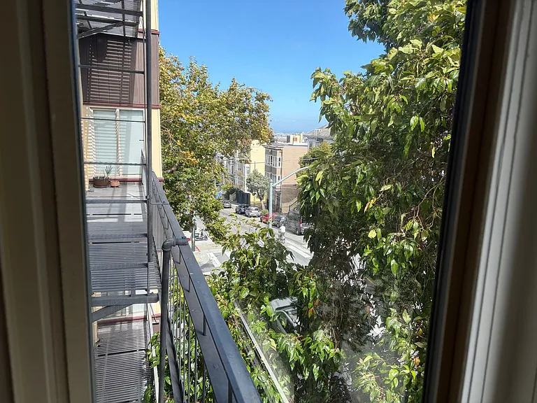 101 Broderick St #305 — Photo 5