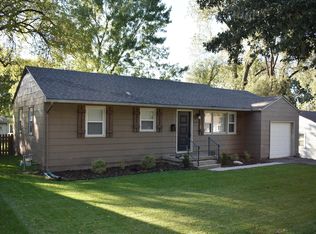 6126 Riggs St, Mission, KS 66202