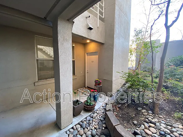 432 High St #101 — Photo 2