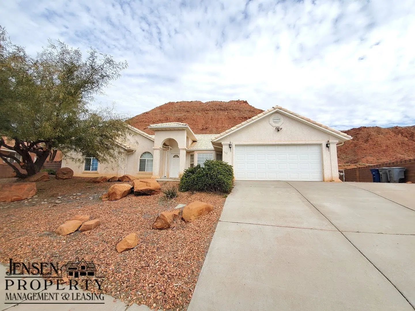 Home in Ivins-RV Parking — Photo 1