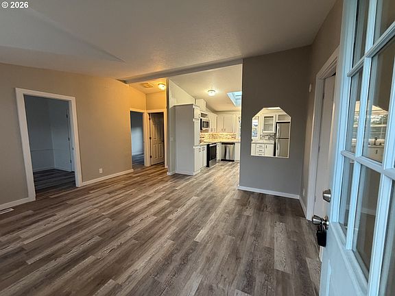 4th image of 1805 NE 94th St
