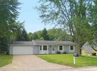 860 Beauford Dr SE, Grand Rapids, MI 49508
