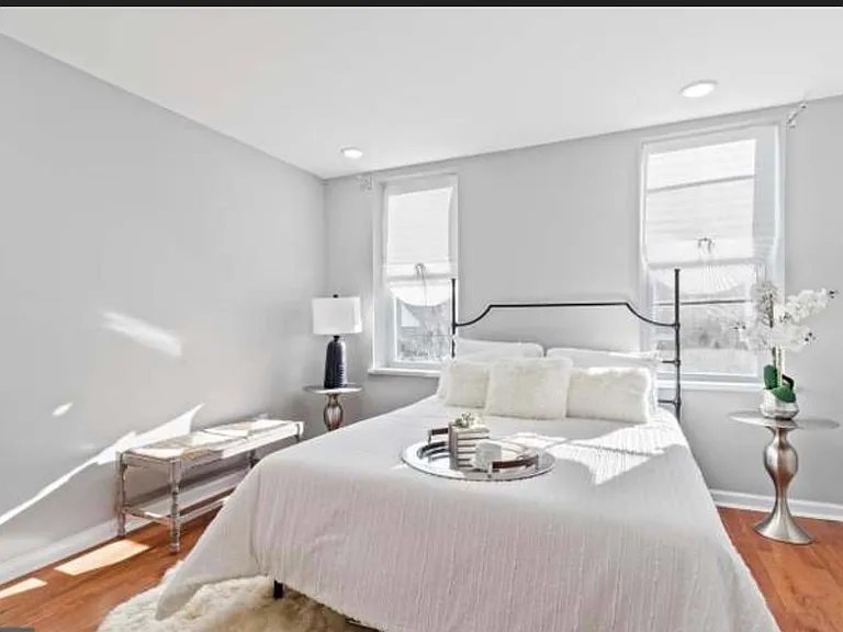 2231 Fernon St — Photo 4