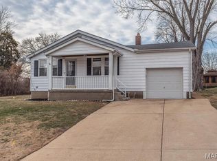 4048 Buckley Rd, Saint Louis, MO 63125