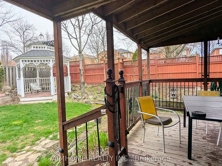 18 Carmichael Dr — Photo 20