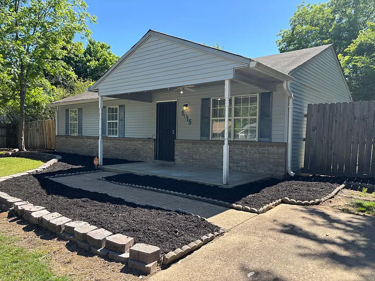5015 French Bend Ln — Photo 2