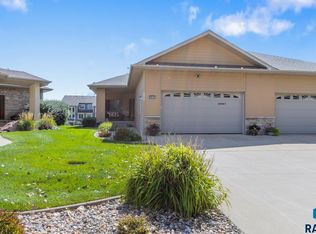 6019 Sunset Blvd, Madison, SD 57042