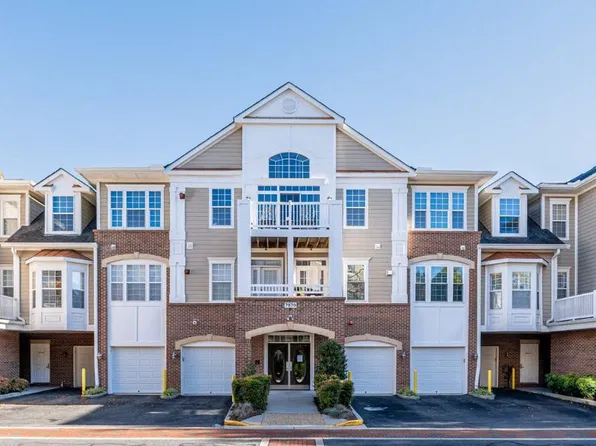 7870 Rolling Woods Ct #3102, Springfield, VA 22152