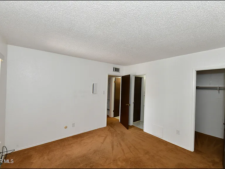 6201 Escondido Dr #17D — Photo 20