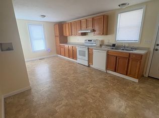2013-2015 Prospect St, Three Rivers, MA 01080