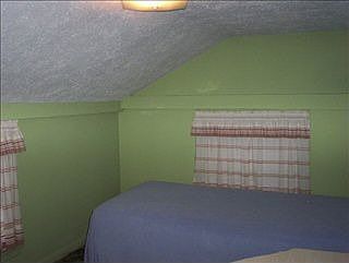 4th image of 211 7th St