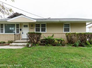 2821 Sampson St, Des Moines, IA 50313