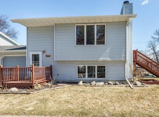 1204 15th St S, Fargo, ND 58103