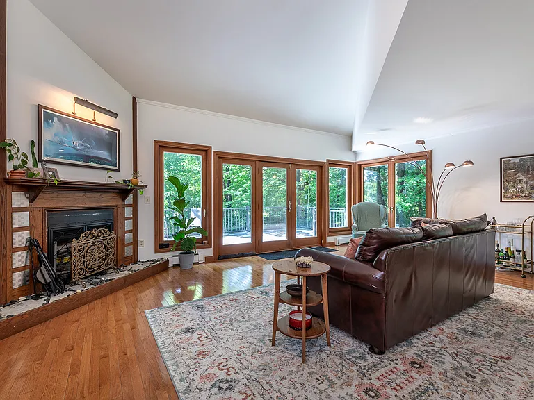 230 E Litchfield Rd — Photo 8