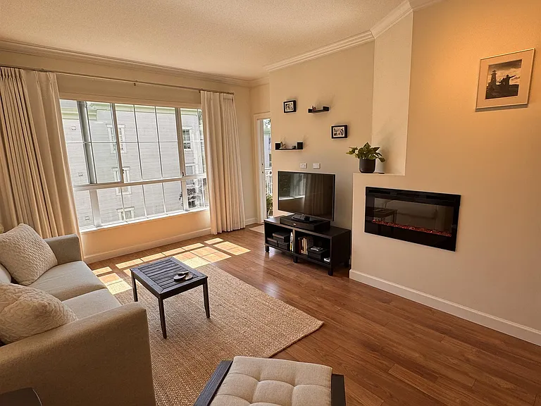 2985 Princess Cres #318 — Photo 7