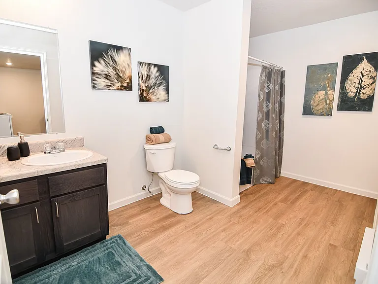 2218 Newton Rd — Photo 20
