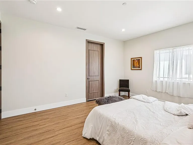 10349 Mapledale St — Photo 40