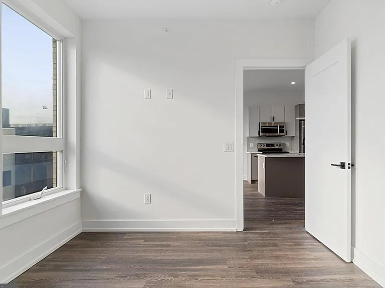 1721 Ridge Ave #B-002 — Photo 9