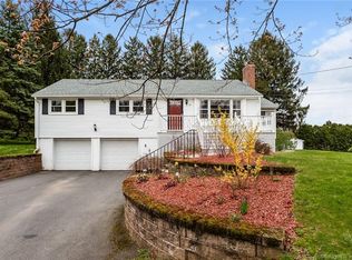 35 Robin Rd, Farmington, CT 06032