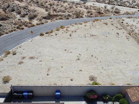3rd image of 45 Verbena Dr