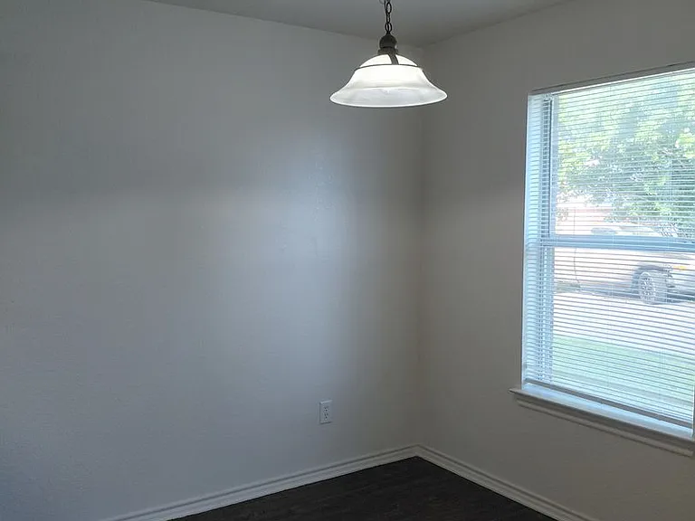 1561 Greenwood Rd #103 — Photo 12