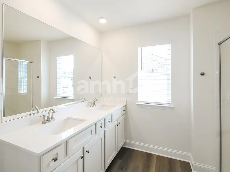 3336 Emzy Dr — Photo 10