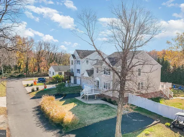 2804 7th St, Sparrows Point, MD 21219