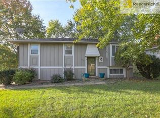 324 NE Knox St, Blue Springs, MO 64014