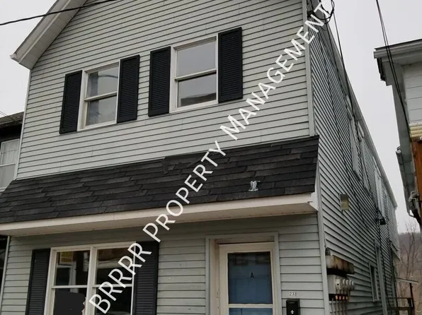23 E Ridge St APT 1, Lansford, PA 18232
