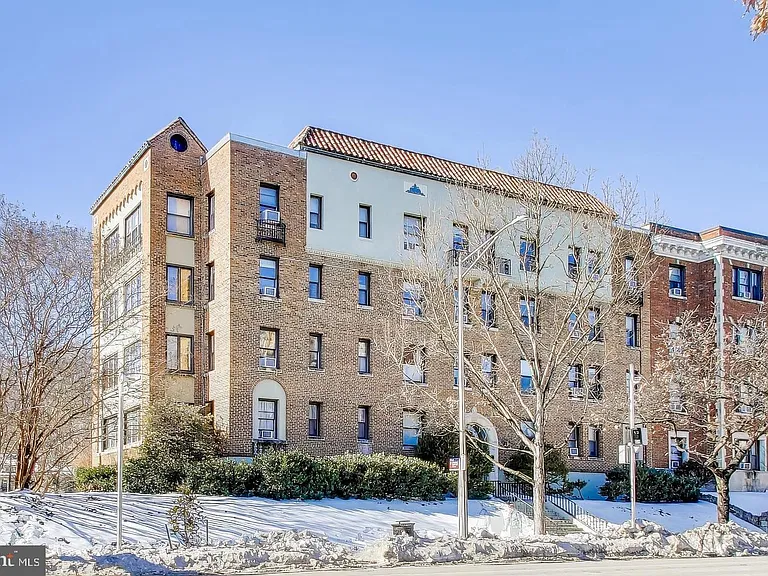 3600 Connecticut Ave NW #405 — Photo 4