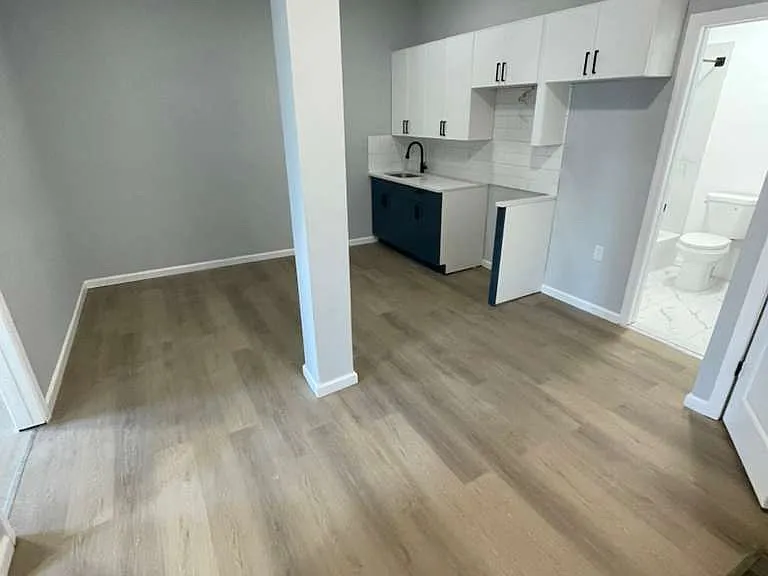 387 Avon Ave #C1 — Photo 1