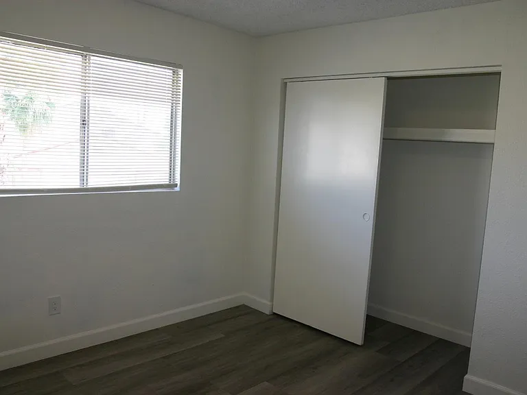 860 E Brown Rd #7 — Photo 4