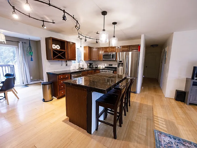 3710 Wildrose Ave — Photo 3