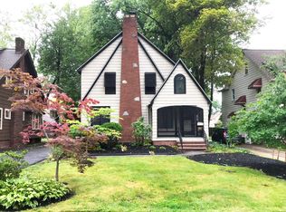 858 Roanoke Rd, Cleveland Heights, OH 44121