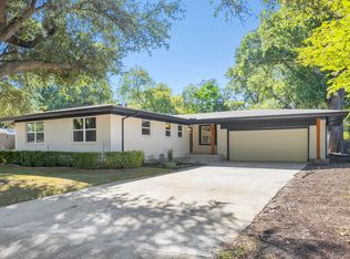 917 Blossom Cir, Garland, TX 75041