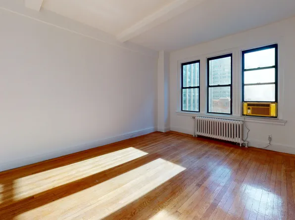 157 East 72nd Street image 1 of 5