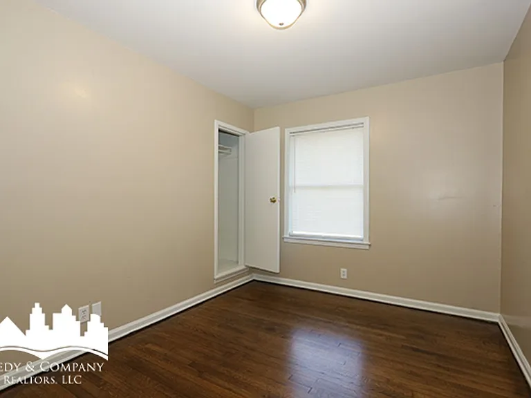 1380 Rolling Hills Dr — Photo 11