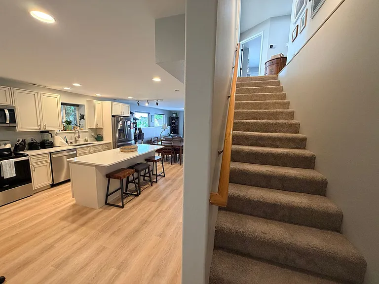 2637 Afton Pl NE — Photo 27
