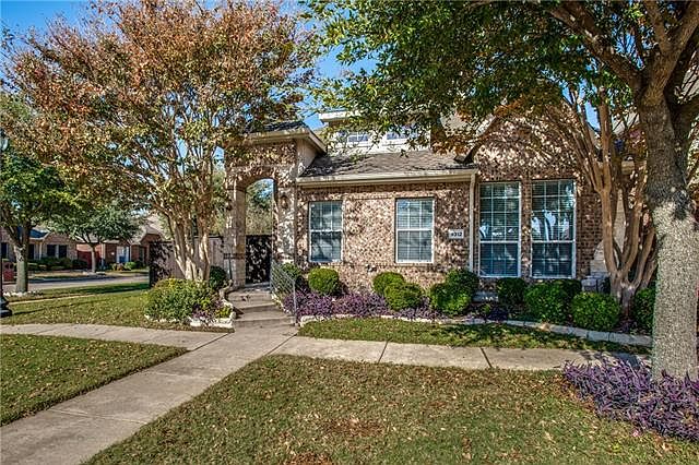 1st image of 9312 Grosvenor Pl