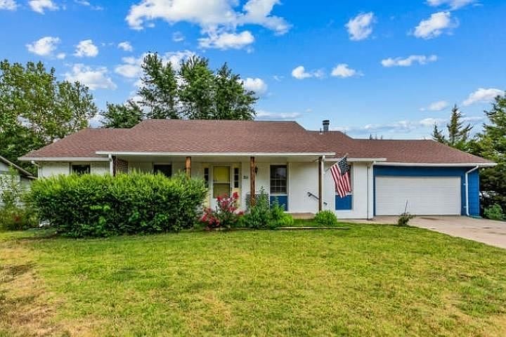 1st image of 211 Swanee Dr