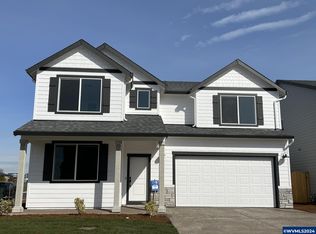 11201 Blueberry Loop, Donald, OR 97020