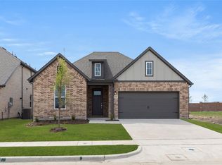 1220 Redcoat Dr, Forney, TX 75126