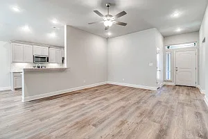 2906 Orchid Drive - 1 — Photo 2