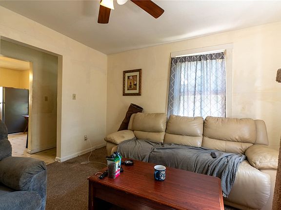 5th image of 307 N 6th St