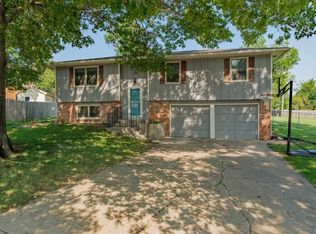 6546 SW 26th Ct, Topeka, KS 66614