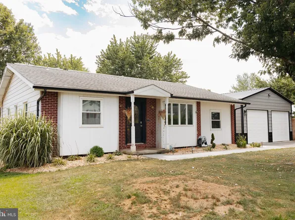 70 Clearview Ln, Biglerville, PA 17307